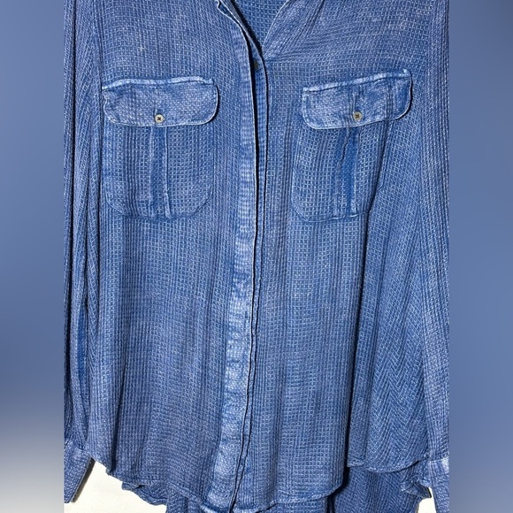 Free People One of the Guys Oversize Waffle Button Down Tunic Top size Medium - Picture 6 of 9